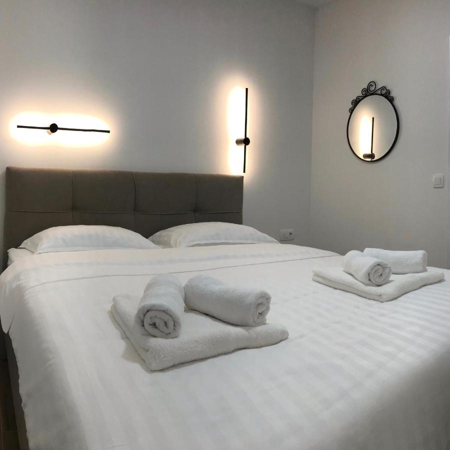 Villa Apartment 24 C Trogir Buitenkant foto